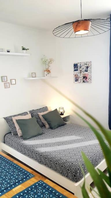 Le Chat Bleu - 26M2- Terrasse Sur Les Toits - Wi-Fi Amiens Luaran gambar