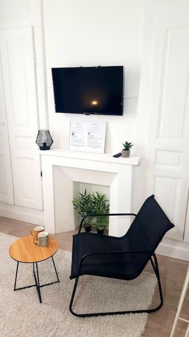 Le Chat Bleu - 26M2- Terrasse Sur Les Toits - Wi-Fi Amiens Luaran gambar